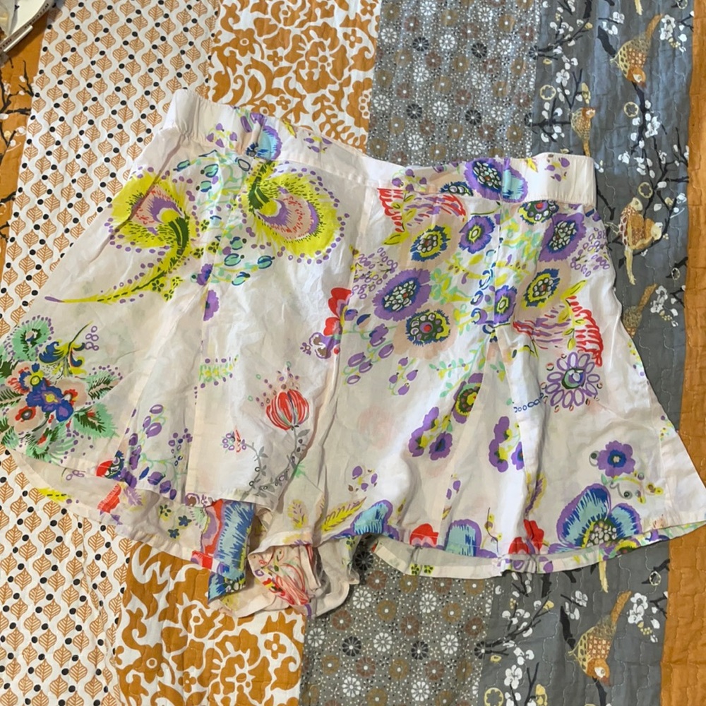 Lilka floral high waisted shorts